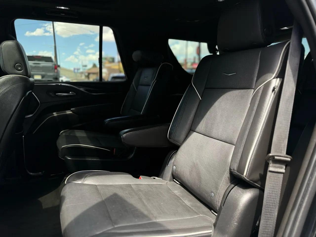 Cadillac Escalade 2WD 4dr Sport 2021