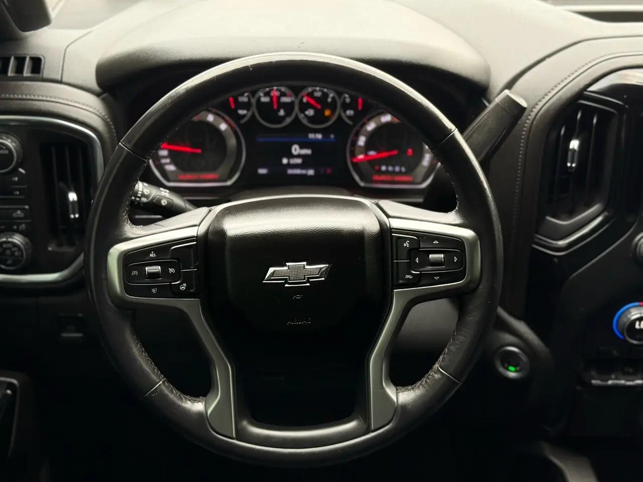 Chevrolet Silverado 1500 LTD 4WD Crew Cab 147" RST 2022