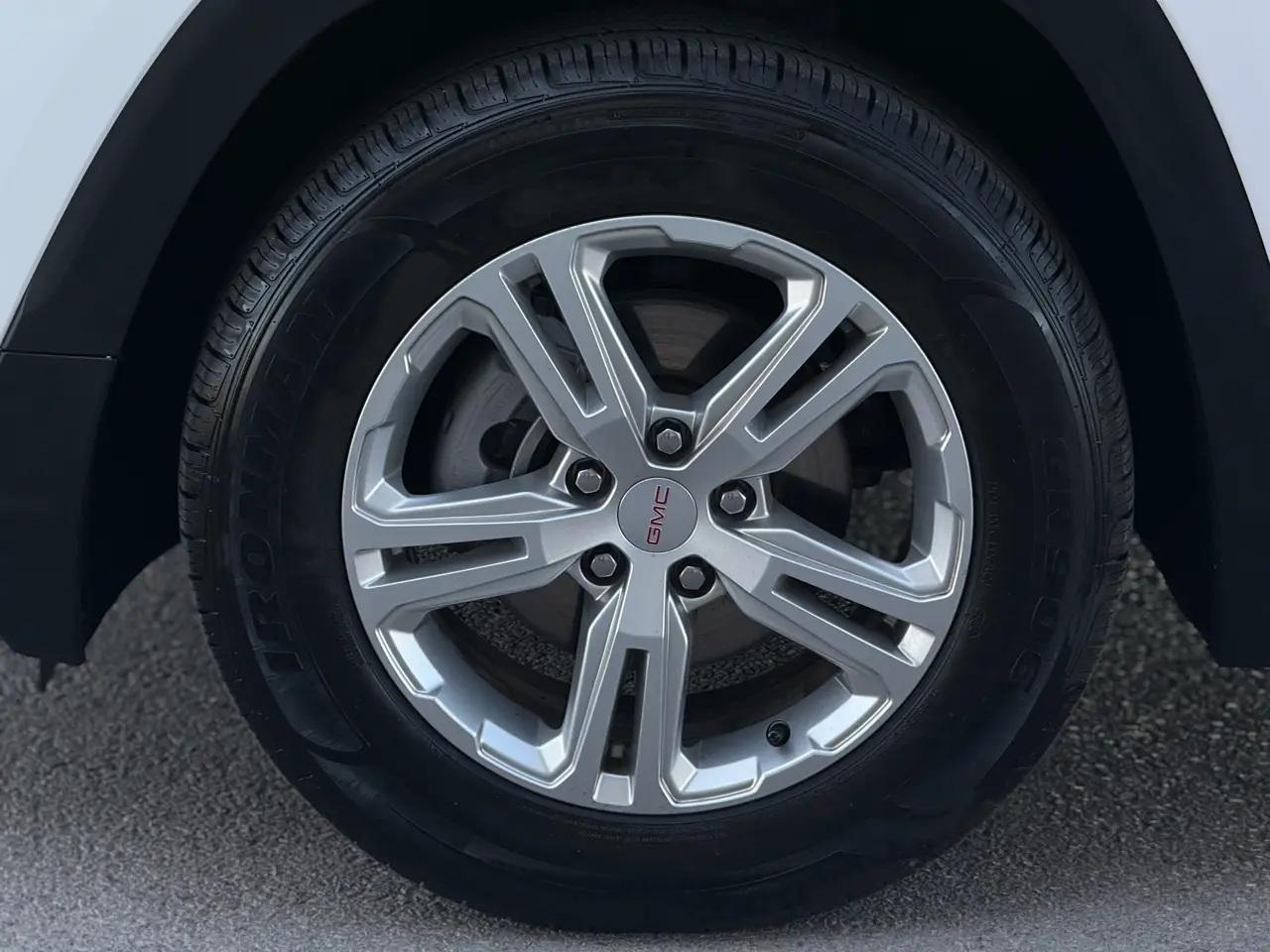 GMC Terrain FWD 4dr SLE 2024