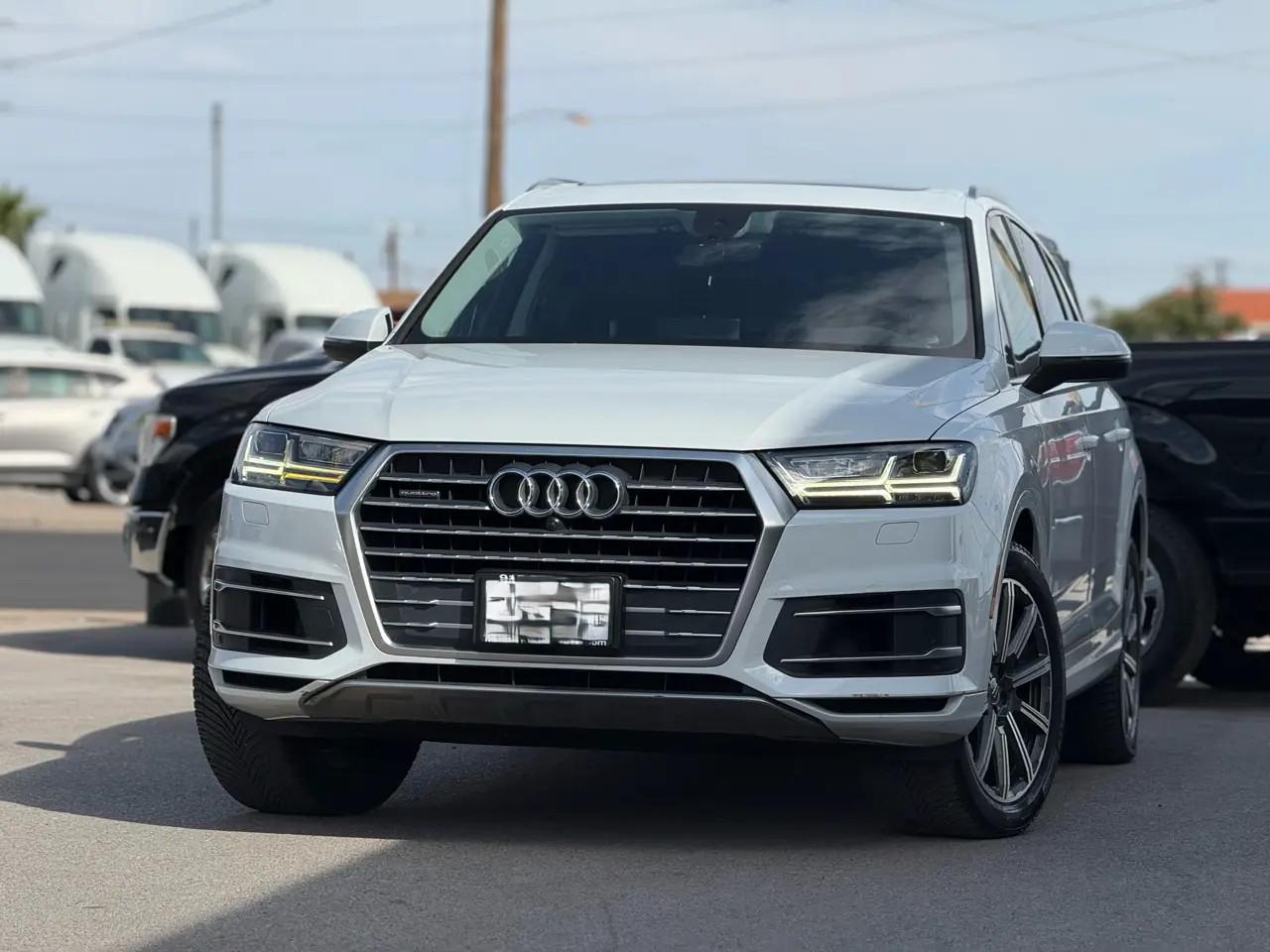 Audi Q7 SE Premium Plus 55 TFSI quattro 2019