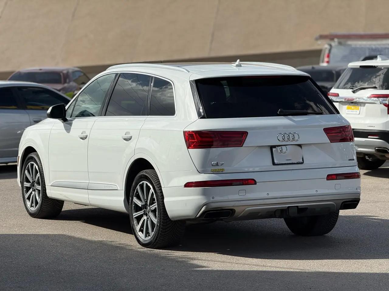 Audi Q7 SE Premium Plus 55 TFSI quattro 2019