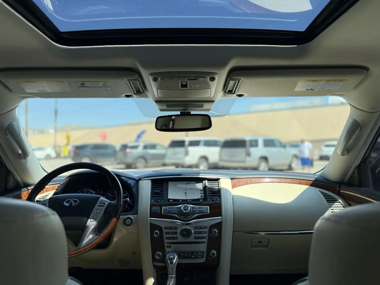 Infiniti QX80 LUXE AWD 2019