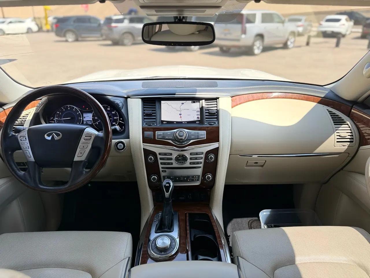 Infiniti QX80 LUXE AWD 2019