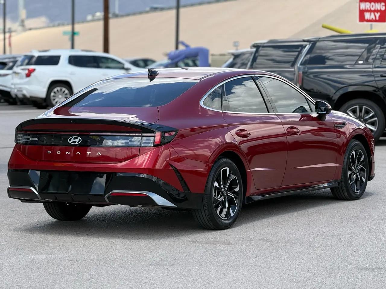 Hyundai Sonata SEL 2.5L FWD 2024