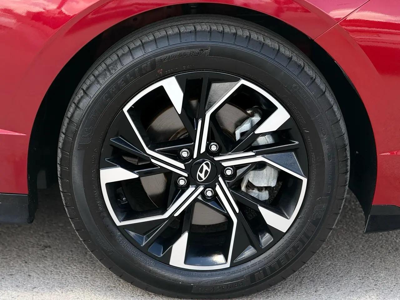 Hyundai Sonata SEL 2.5L FWD 2024