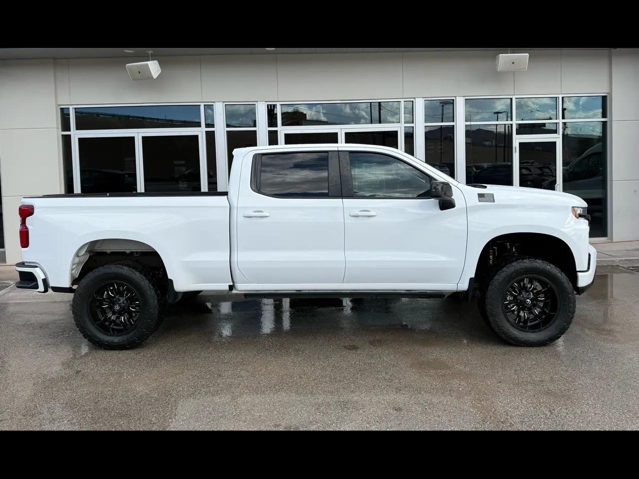 2022 Chevrolet Silverado 1500 LTD 4WD Crew Cab 157" RST
