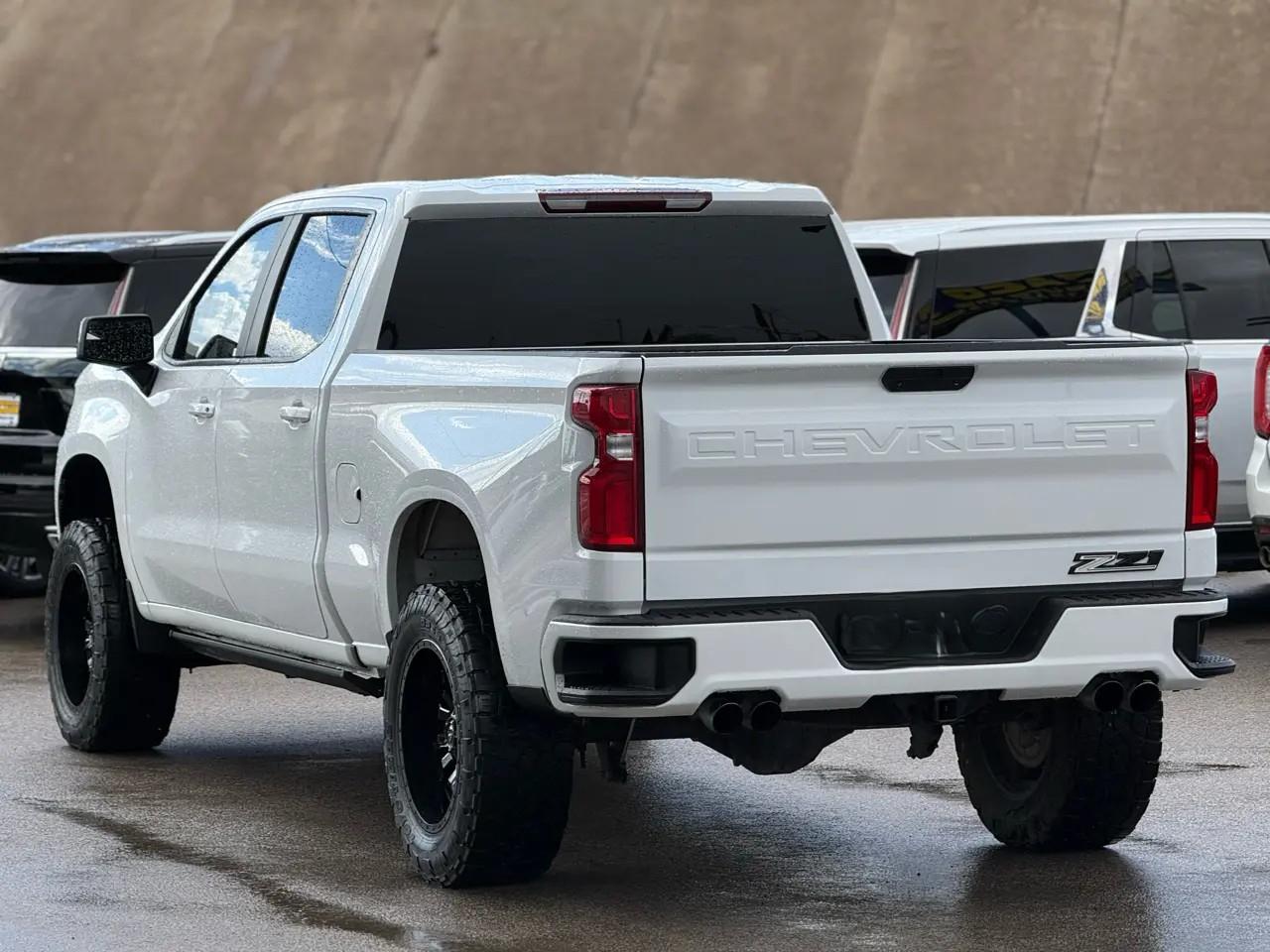 Chevrolet Silverado 1500 LTD 4WD Crew Cab 157" RST 2022
