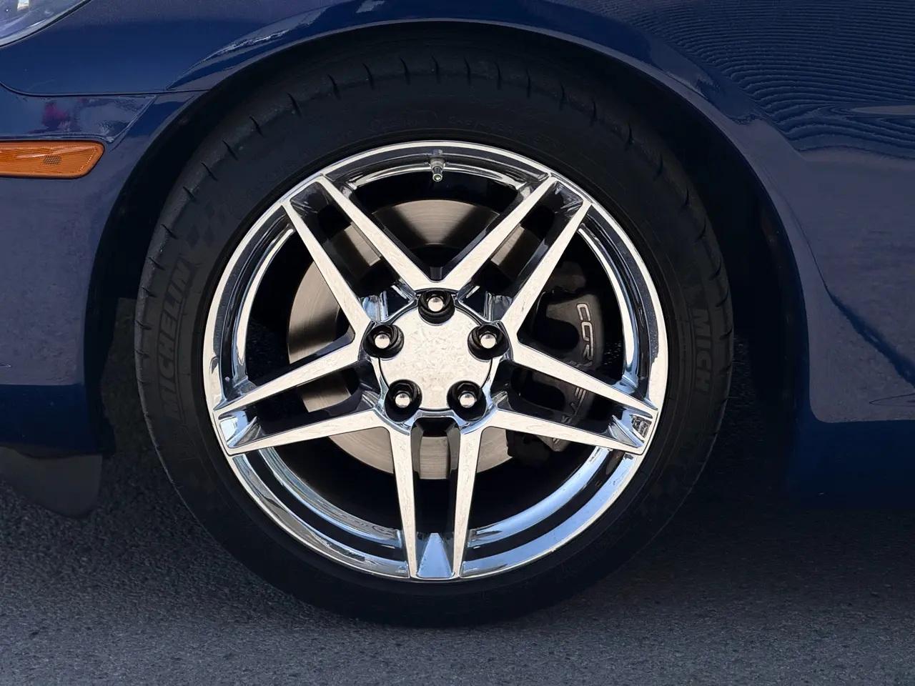Chevrolet Corvette 2dr Cpe 2006