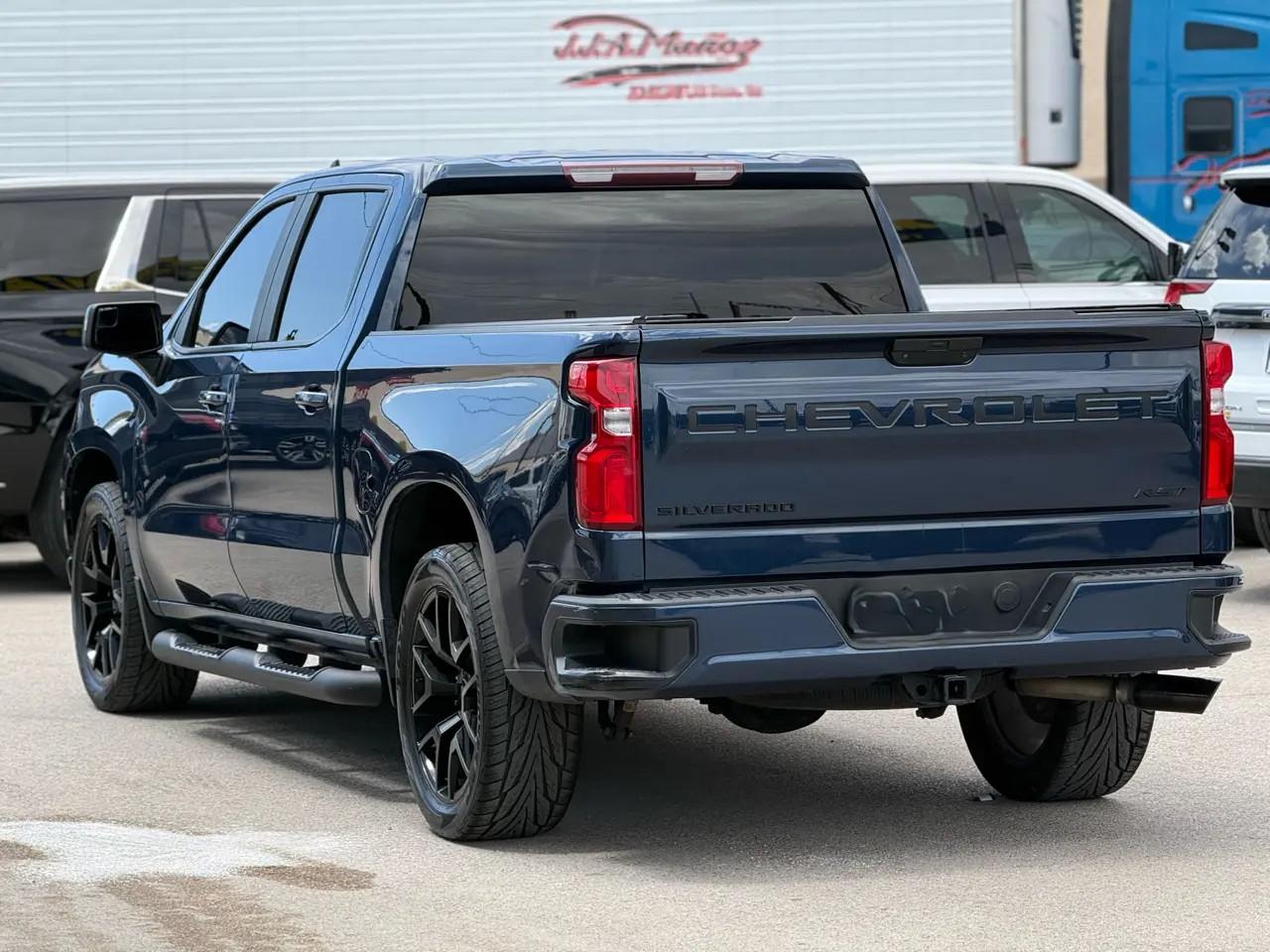 Chevrolet Silverado 1500 2WD Crew Cab 147" RST 2021
