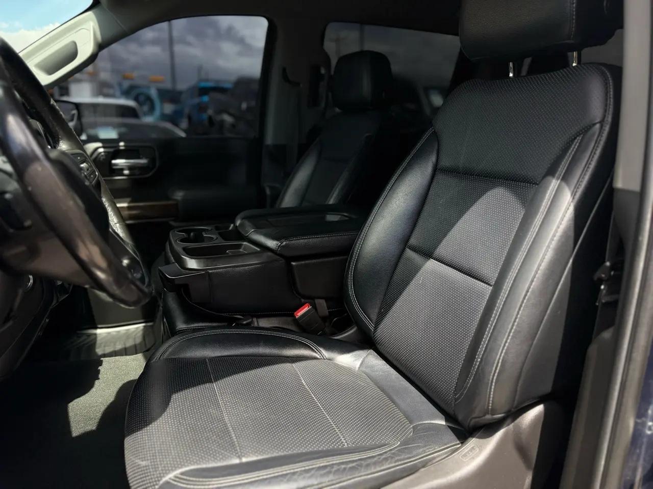 Chevrolet Silverado 1500 2WD Crew Cab 147" RST 2021