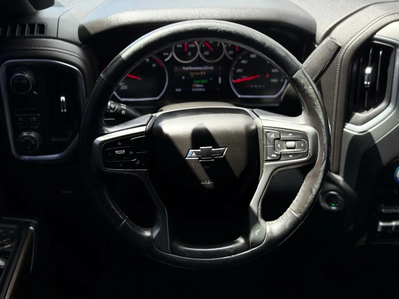 Chevrolet Silverado 1500 2WD Crew Cab 147" RST 2021