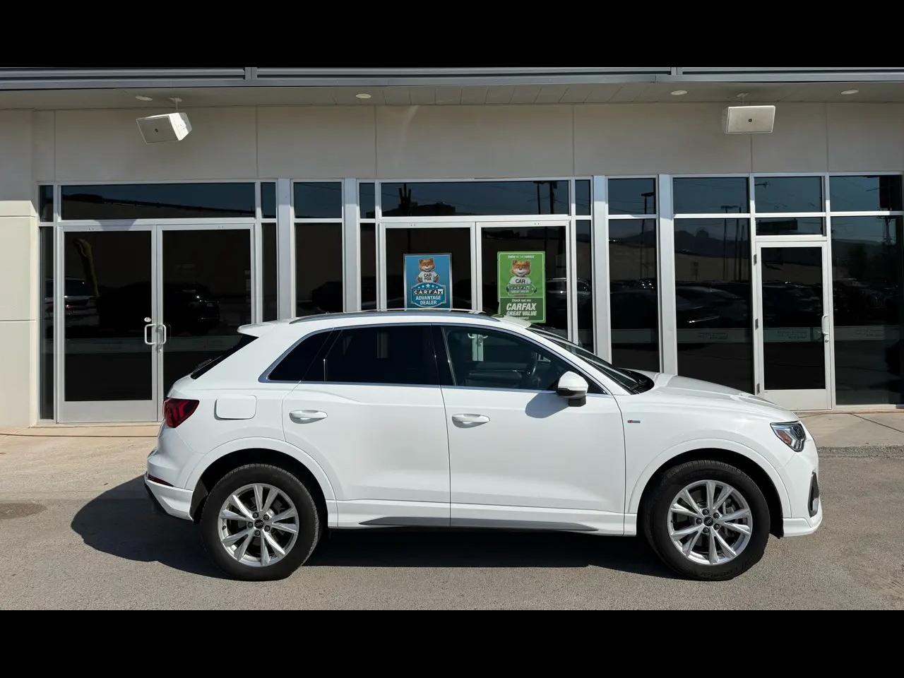 2024 Audi Q3 S line Premium 45 TFSI quattro