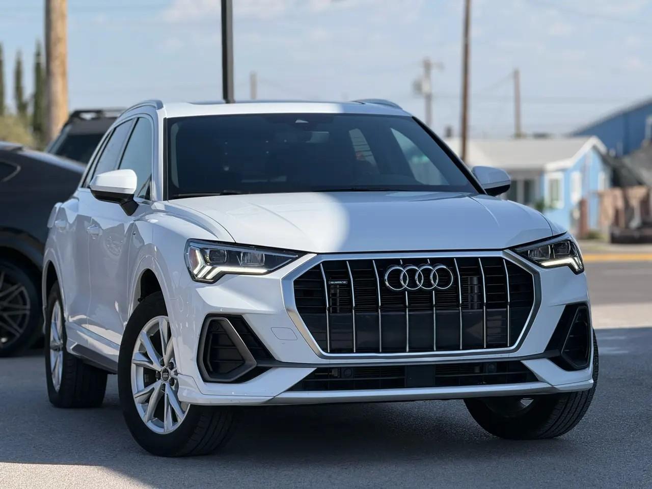 Audi Q3 S line Premium 45 TFSI quattro 2024