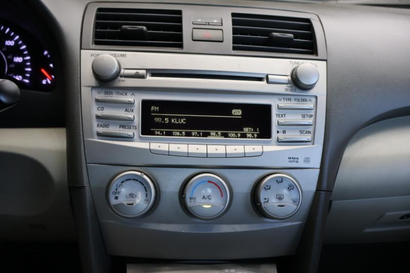 Toyota Camry Base 6-Spd AT 2011