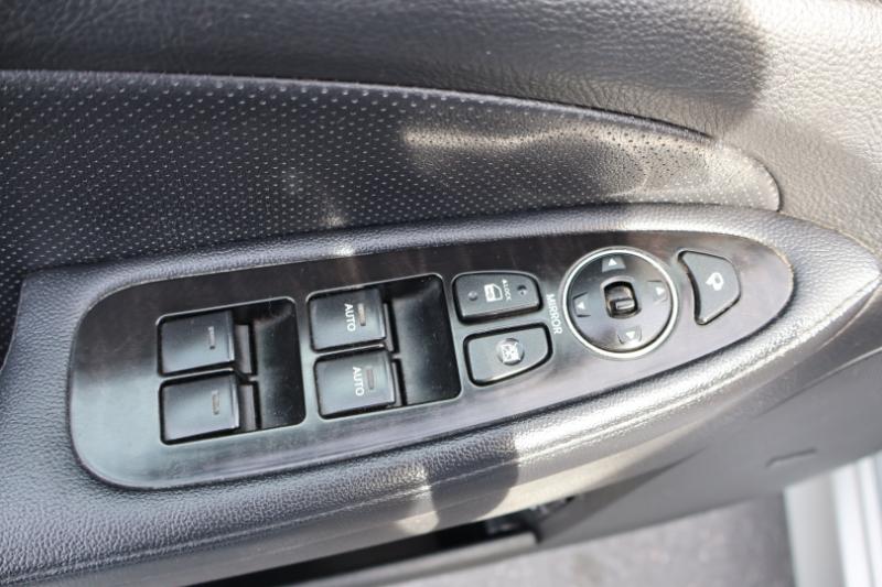 Hyundai Genesis 3.8L 2013