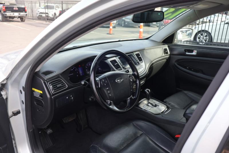 Hyundai Genesis 3.8L 2013