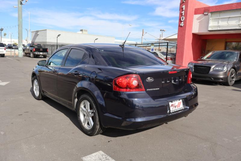 Dodge Avenger Mainstreet 2011