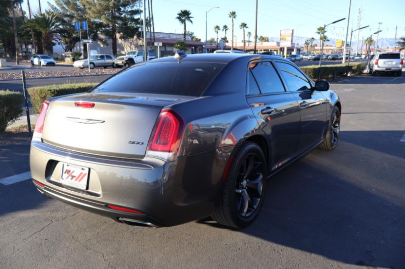 Chrysler 300 Touring 2022