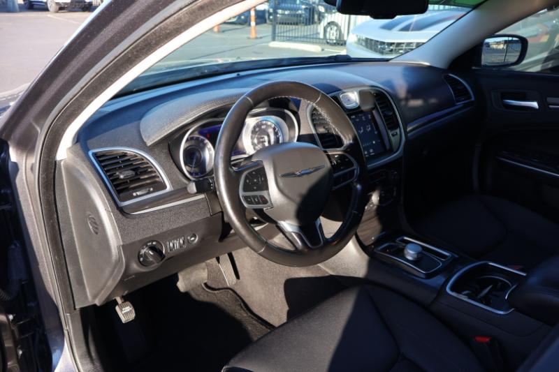 Chrysler 300 Touring 2022