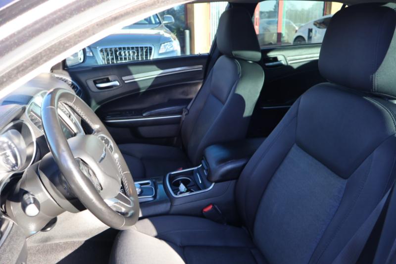 Chrysler 300 Touring 2022