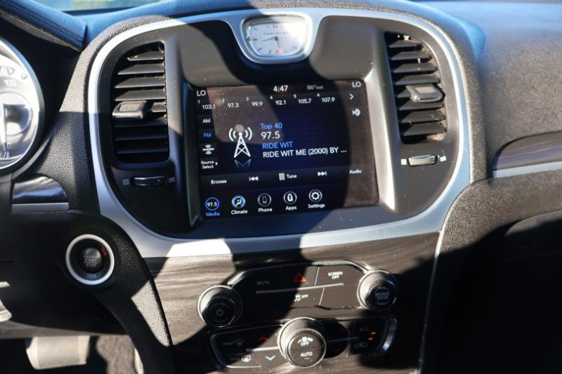 Chrysler 300 Touring 2022