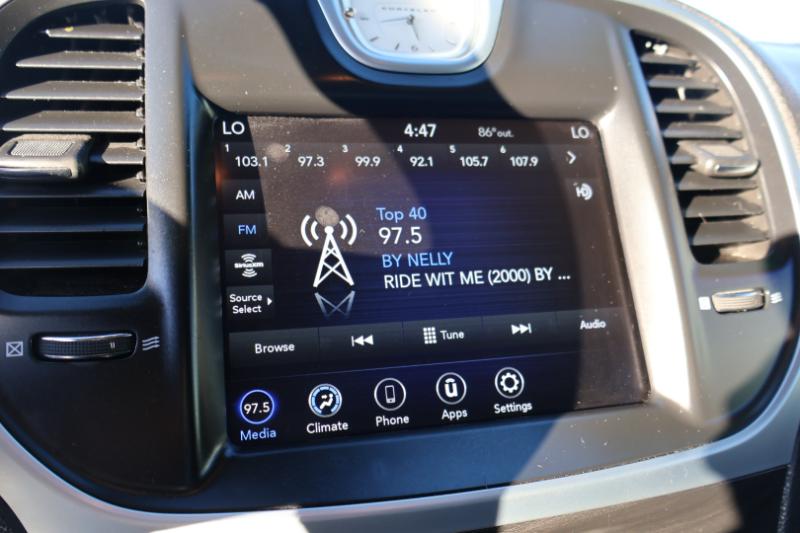 Chrysler 300 Touring 2022