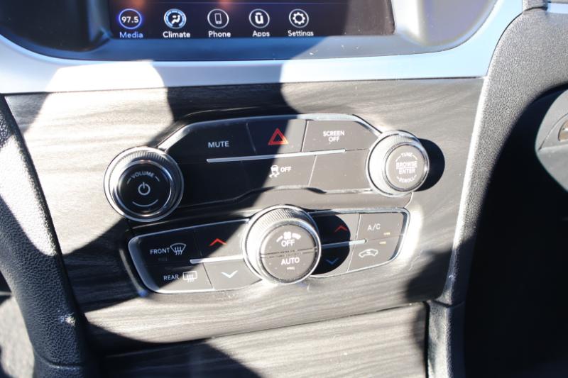 Chrysler 300 Touring 2022