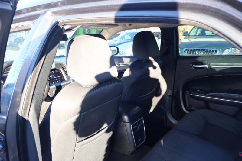 Chrysler 300 Touring 2022