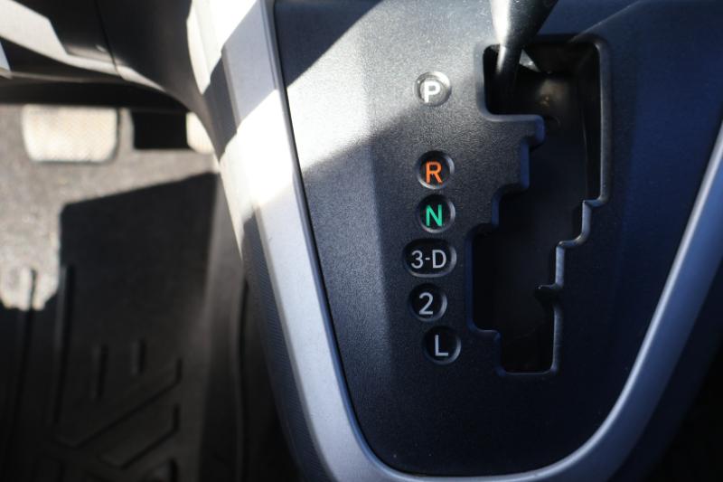 Pontiac Vibe 4dr HB FWD 2009