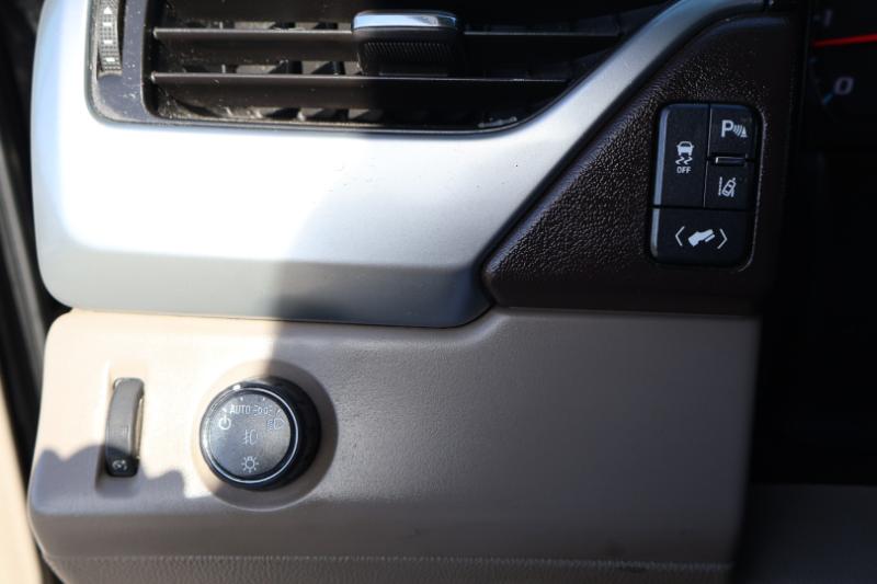 Chevrolet Suburban LTZ 2WD 2015