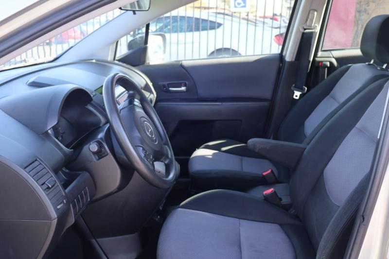 Mazda MAZDA5 Sport 2006