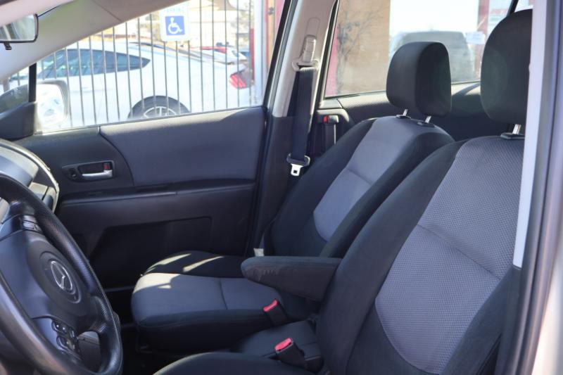 Mazda MAZDA5 Sport 2006