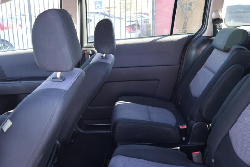 Mazda MAZDA5 Sport 2006