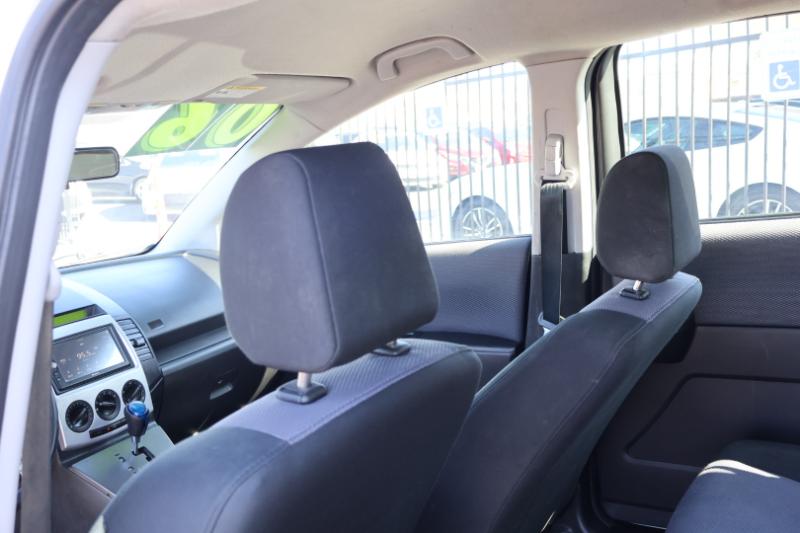 Mazda MAZDA5 Sport 2006