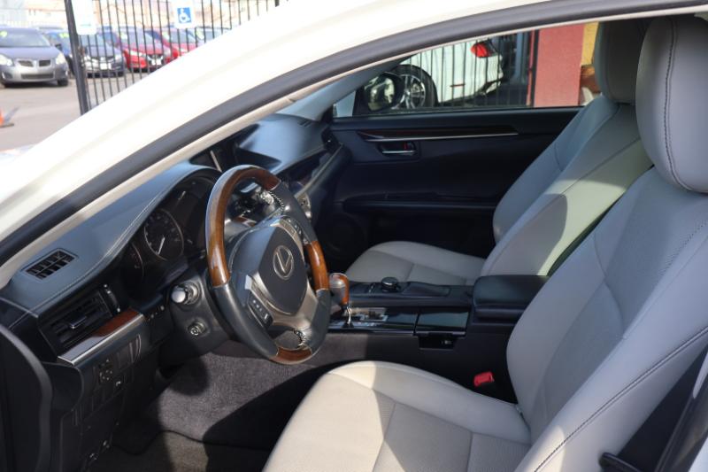 Lexus ES 350 Sedan 2014