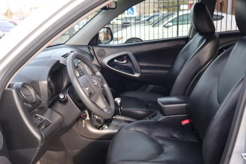 Toyota RAV4 Sport V6 4WD 2011