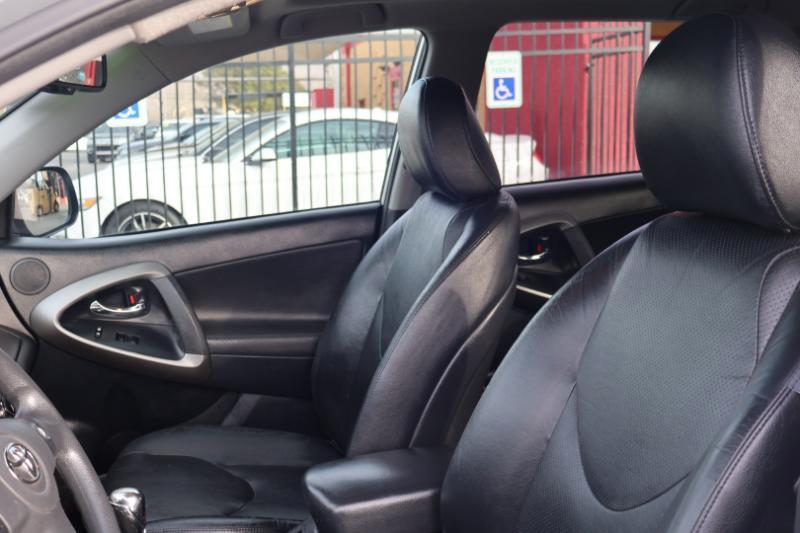 Toyota RAV4 Sport V6 4WD 2011