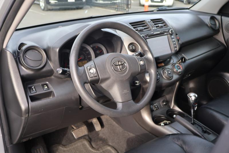 Toyota RAV4 Sport V6 4WD 2011