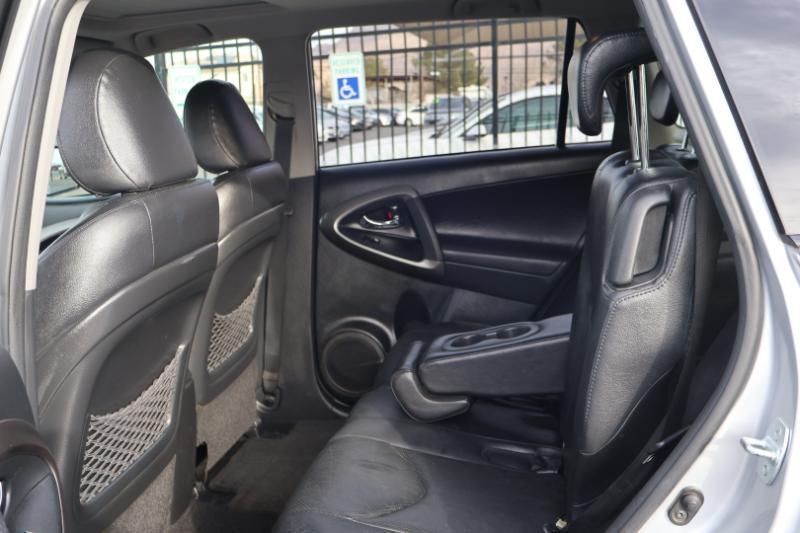 Toyota RAV4 Sport V6 4WD 2011