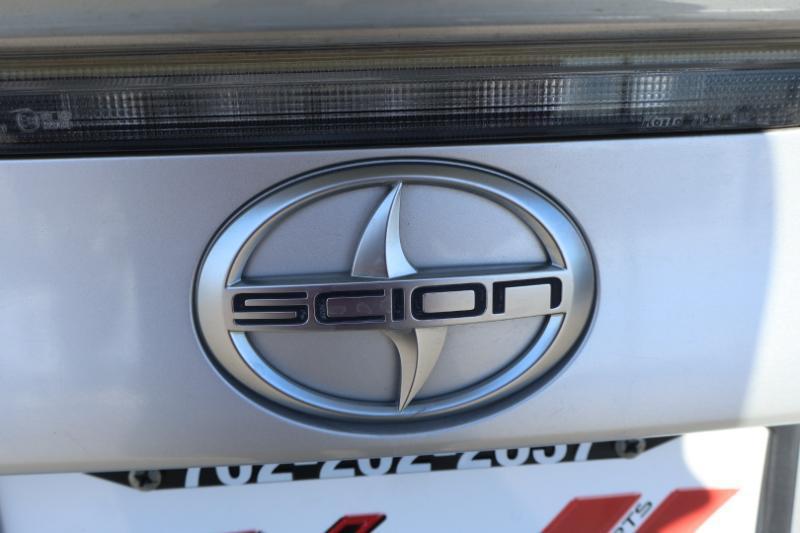 Scion tC Sports Coupe 6-Spd AT 2012