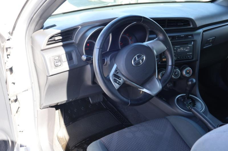 Scion tC Sports Coupe 6-Spd AT 2012