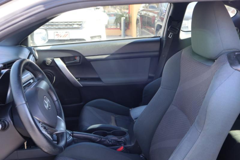 Scion tC Sports Coupe 6-Spd AT 2012