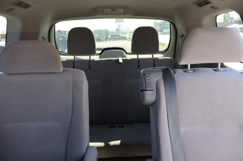 Toyota Highlander Base 2WD I4 2010