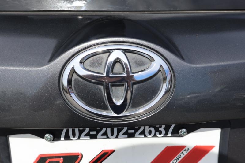 Toyota RAV4 XLE FWD 2015