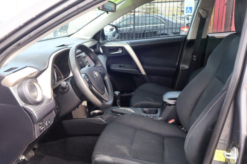 Toyota RAV4 XLE FWD 2015