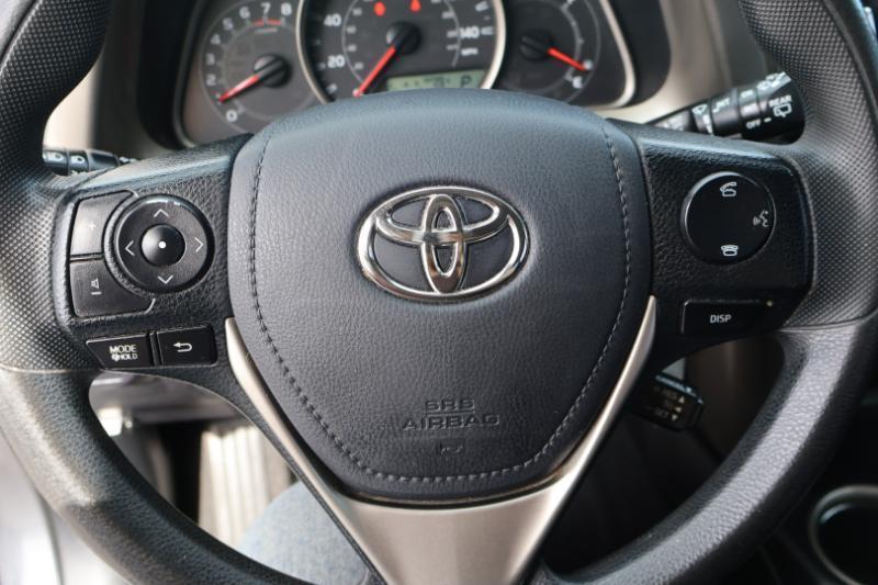 Toyota RAV4 XLE FWD 2015