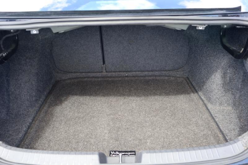 Volkswagen Jetta 1.4T S 6M 2019