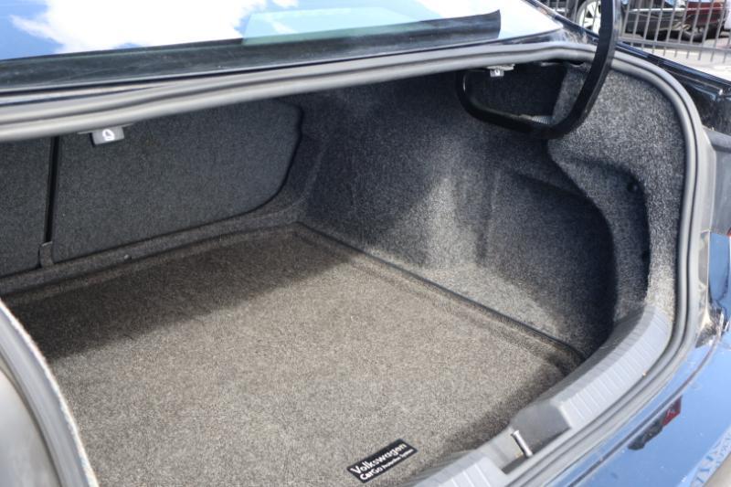 Volkswagen Jetta 1.4T S 6M 2019