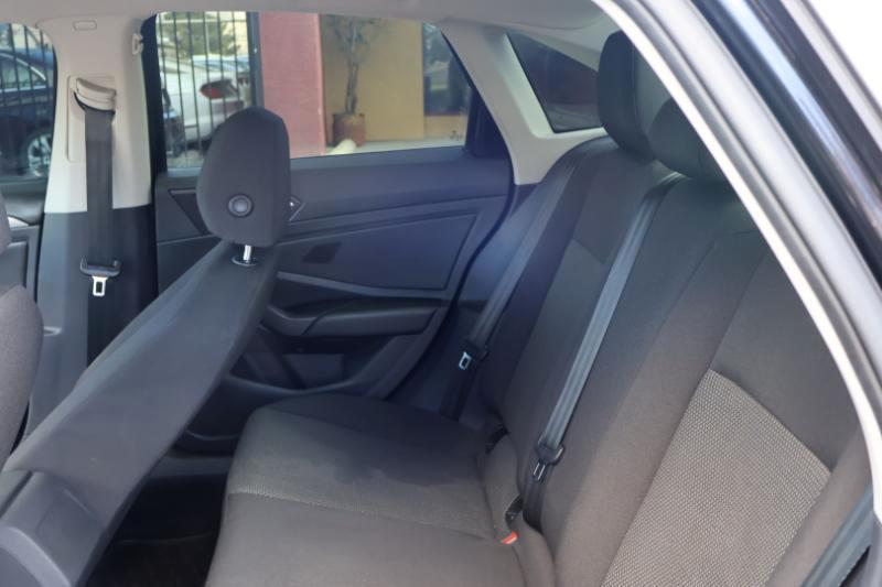 Volkswagen Jetta 1.4T S 6M 2019