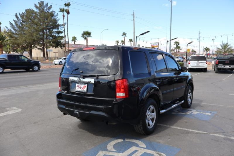 Honda Pilot LX 2WD 5-Spd AT 2012